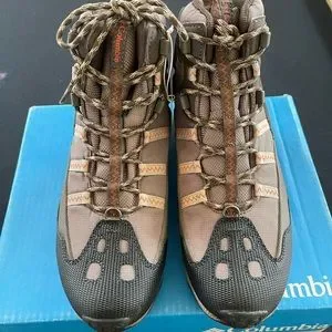 New in box Columbia Winter Trek Boots Men main image 3
